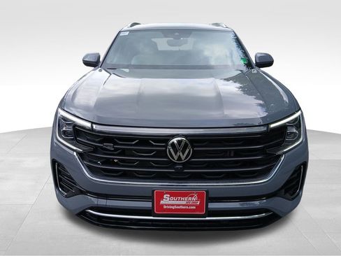 New 2026 Volkswagen Atlas Cross Sport SEL Premium R-Line image 8