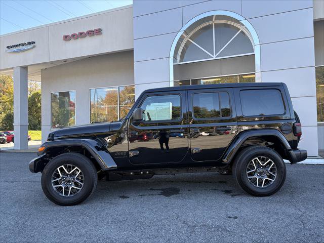 Certified 2026 Jeep Wrangler Unlimited Sahara AWD/4WD image 3