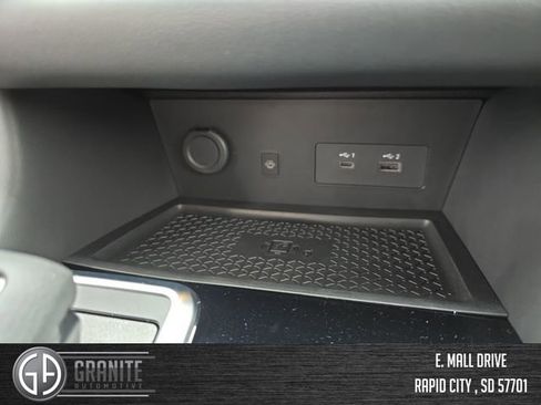 New 2025 Nissan Pathfinder SL AWD/4WD image 33