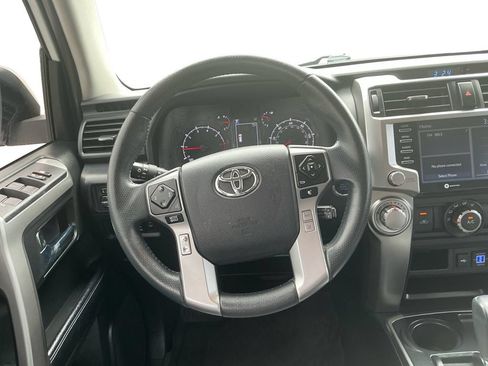 Used 2022 Toyota 4Runner SR5 RWD image 18