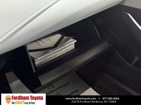 Used 2024 Toyota Corolla SE FWD image 30