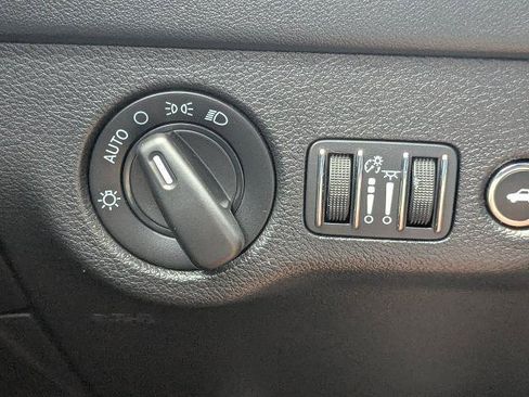 Used 2020 Dodge Charger SRT Hellcat w/ Harman/Kardon Audio Group RWD image 24