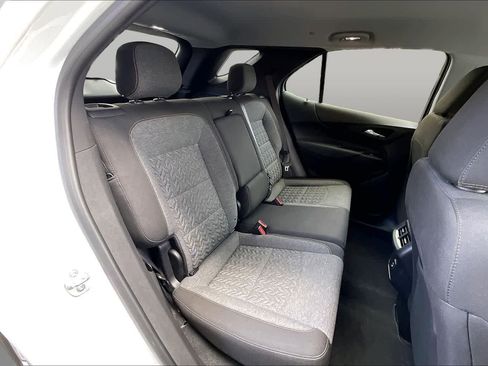 Certified 2024 Chevrolet Equinox LT FWD image 26