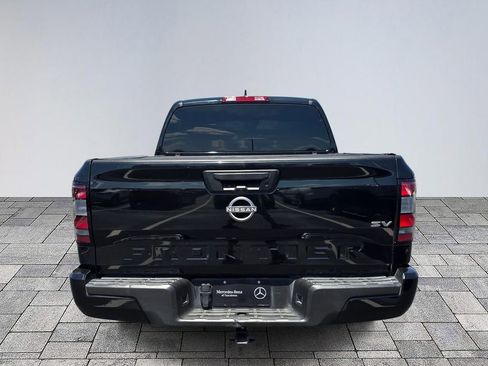 Used 2022 Nissan Frontier SV RWD image 6