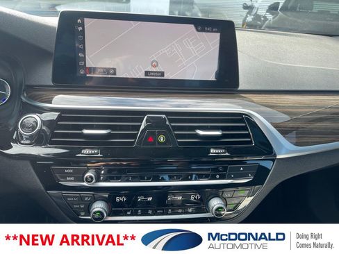 Used 2019 BMW 530i xDrive w/ M Sport Package AWD/4WD image 8