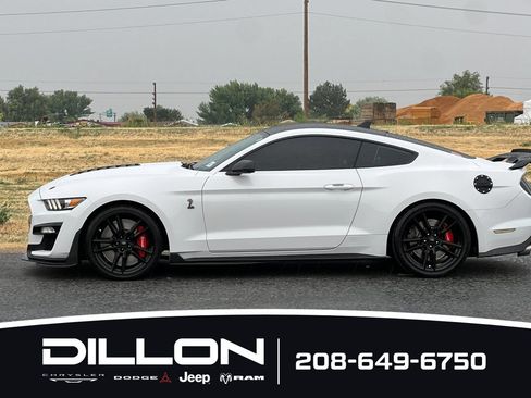 Used 2020 Ford Mustang Shelby GT500 w/ Technology Package RWD image 7