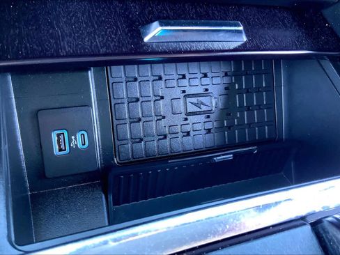 Used 2023 Ford Expedition Max Platinum image 30