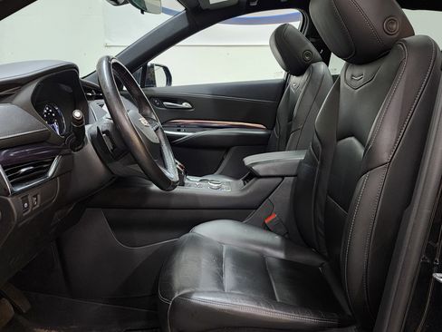 Used 2023 Cadillac XT4 Luxury w/ Cold Weather Package image 14