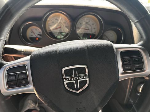 Used 2012 Dodge Challenger SXT image 12