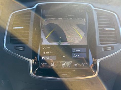 Used 2019 Volvo XC90 T6 Momentum w/ Advanced Package image 17