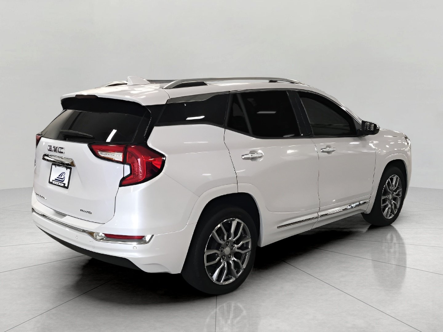 Used 2022 GMC Terrain Denali w/ Denali Premium Package AWD/4WD image 24