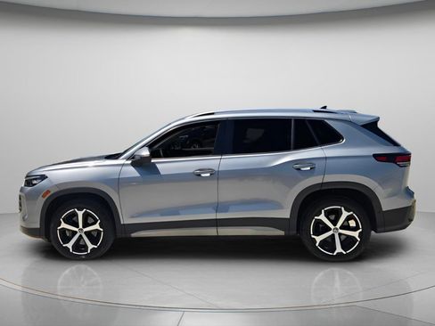 Certified 2025 Volkswagen Tiguan SE AWD/4WD image 3