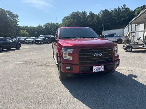 Used 2015 Ford F150 XLT w/ Equipment Group 302A Luxury AWD/4WD image 10