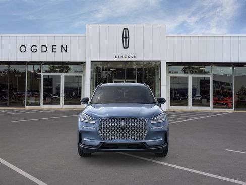 New 2026 Lincoln Corsair Premiere image 6