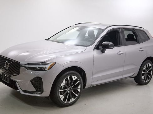 New 2026 Volvo XC60 B5 Plus w/ Protection Package Premier image 6
