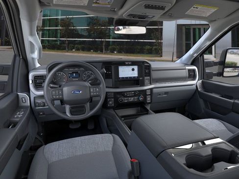 New 2026 Ford F350 XLT w/ FX4 Off-Road Package image 9