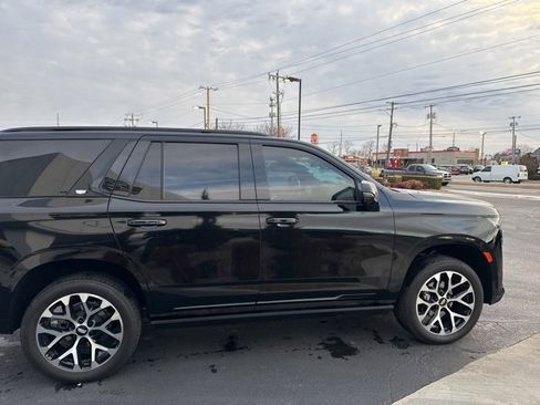 Used 2023 Cadillac Escalade Sport w/ LPO, ONYX Package image 5