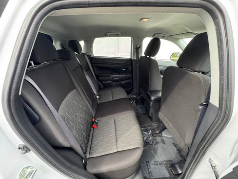 Used 2025 Mitsubishi Outlander Sport AWD image 12