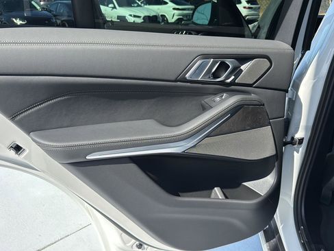 New 2026 BMW X5 sDrive40i w/ Premium Package image 16