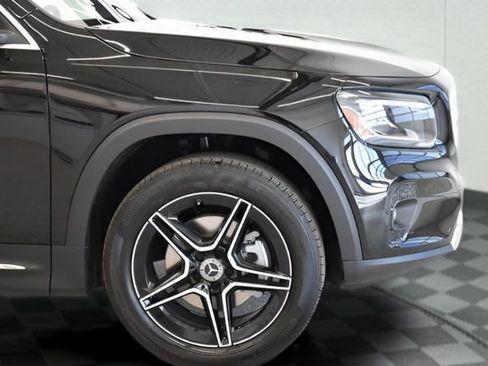 New 2026 Mercedes-Benz GLB 250 4MATIC image 16