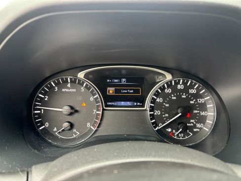 Used 2020 Nissan Pathfinder SL image 22