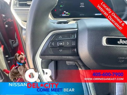 Used 2024 Jeep Grand Cherokee Limited 4xe AWD/4WD image 17