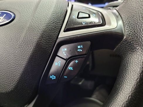 Used 2019 Ford Fusion SE image 30