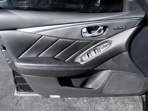 Used 2016 INFINITI Q50 3.0t Premium w/ Driver Assistance Package image 10