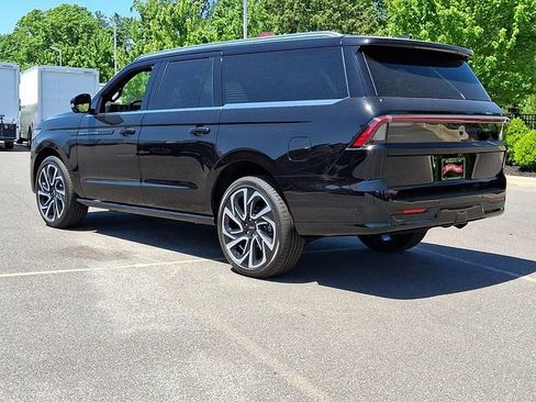 New 2026 Lincoln Navigator L Black Label AWD/4WD image 4