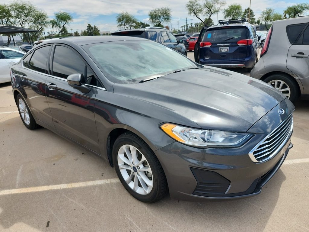 Used 2020 Ford Fusion SE FWD image 6