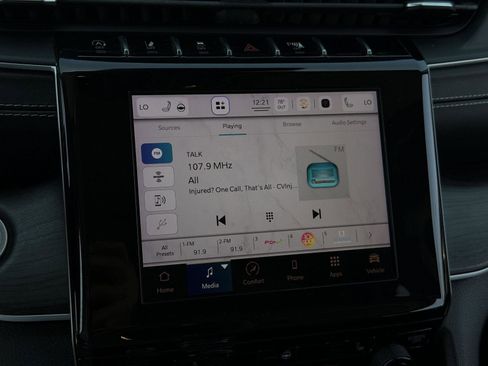 Used 2022 Jeep Grand Cherokee Limited image 14