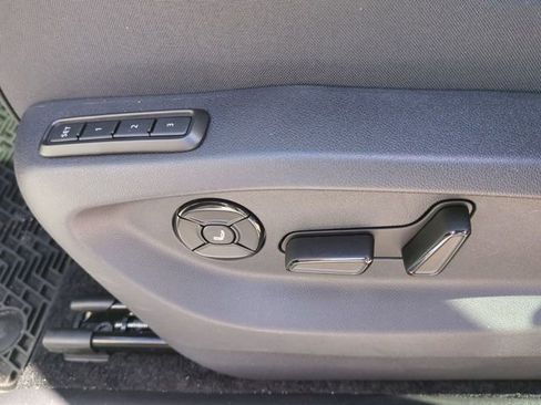 Used 2026 Volkswagen Tiguan SEL R-Line image 21