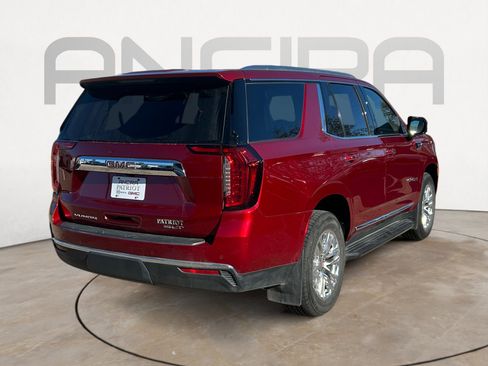 Used 2021 GMC Yukon SLT w/ SLT Luxury Package image 10