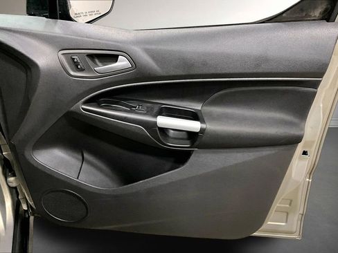Used 2016 Ford Transit Connect XLT image 28