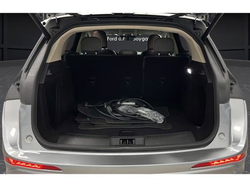 Used 2024 Lincoln Corsair Grand Touring w/ Equipment Group 301A AWD/4WD image 26