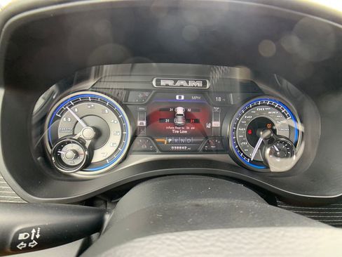 Used 2020 RAM 1500 Limited AWD/4WD image 17