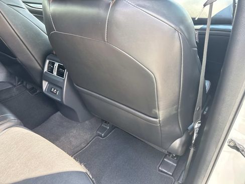 Used 2023 Nissan Maxima SR w/ Sport Mat Group FWD image 16