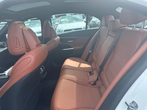 Certified 2025 Mercedes-Benz C 300 Sedan image 8