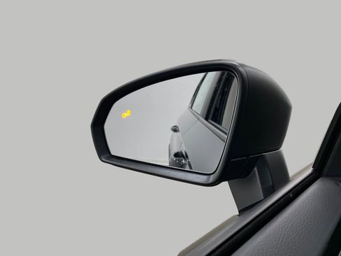 New 2025 Volkswagen Taos S image 18