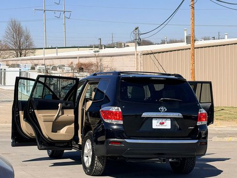 Used 2013 Toyota Highlander SE image 27