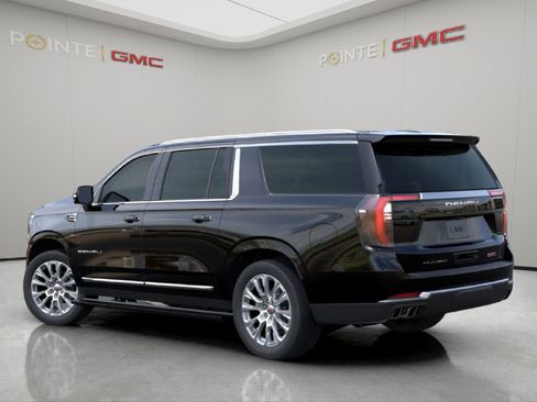 New 2026 GMC Yukon XL Denali w/ Denali Reserve Package image 6
