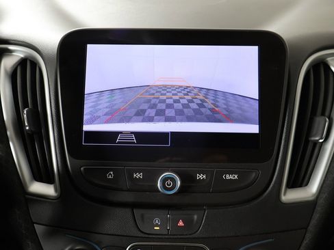 Used 2024 Chevrolet Malibu LT image 40