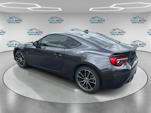 Used 2019 Toyota 86 RWD image 7