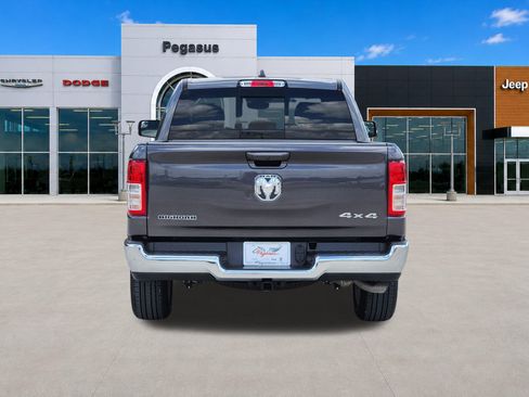 Used 2022 RAM 1500 Big Horn AWD/4WD image 7