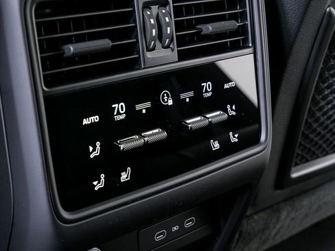 New 2026 Porsche Cayenne image 23