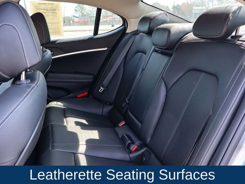 Used 2026 Genesis G70 2.5T image 12