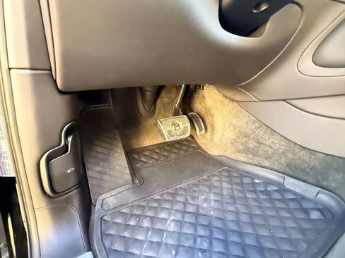 Used 2022 Bentley Bentayga Speed image 35