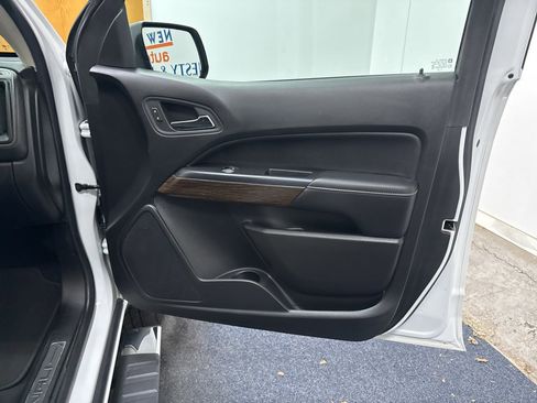 Used 2019 GMC Canyon Denali image 17