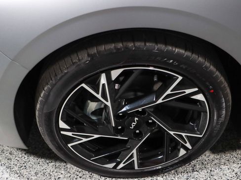 Used 2025 Kia K5 GT-Line w/ GT-Line Premium Package AWD/4WD image 11