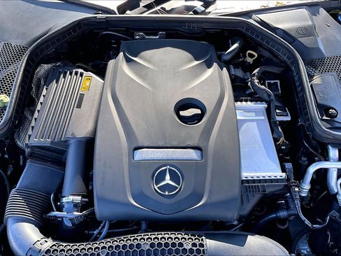 Used 2018 Mercedes-Benz C 300 Sedan image 31